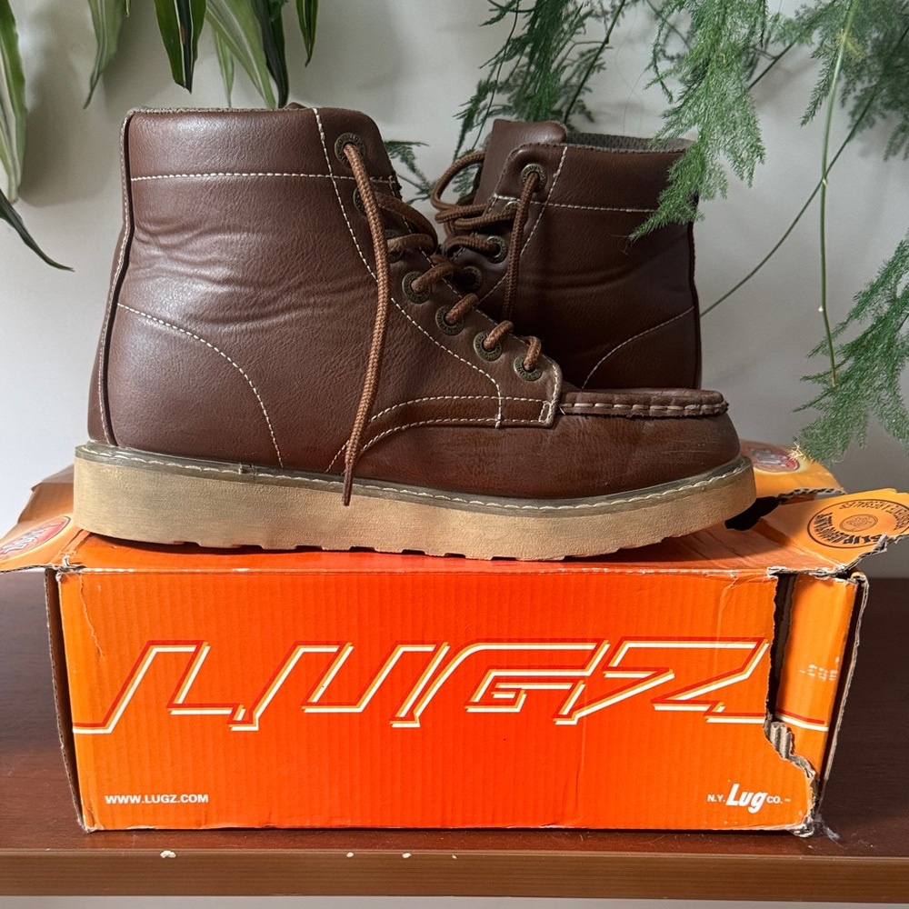 Lugz Men's Brown Leather Chukka Moc Toe Boots